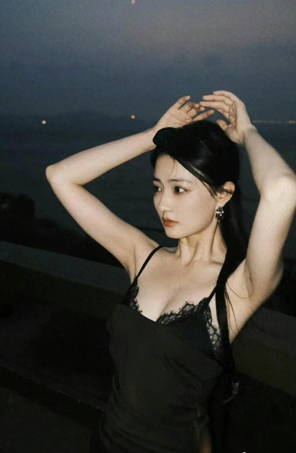 徐璐真是太勾人了