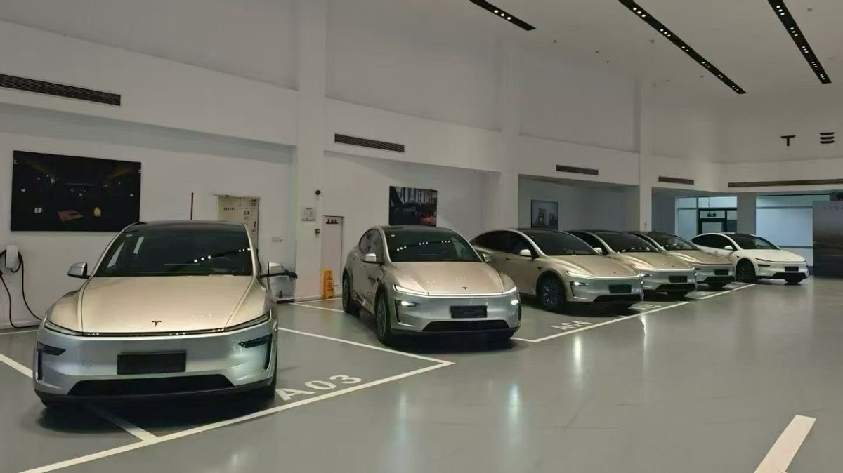 不再遥遥领先,8月销量证明,特斯拉的黄金时代过去了