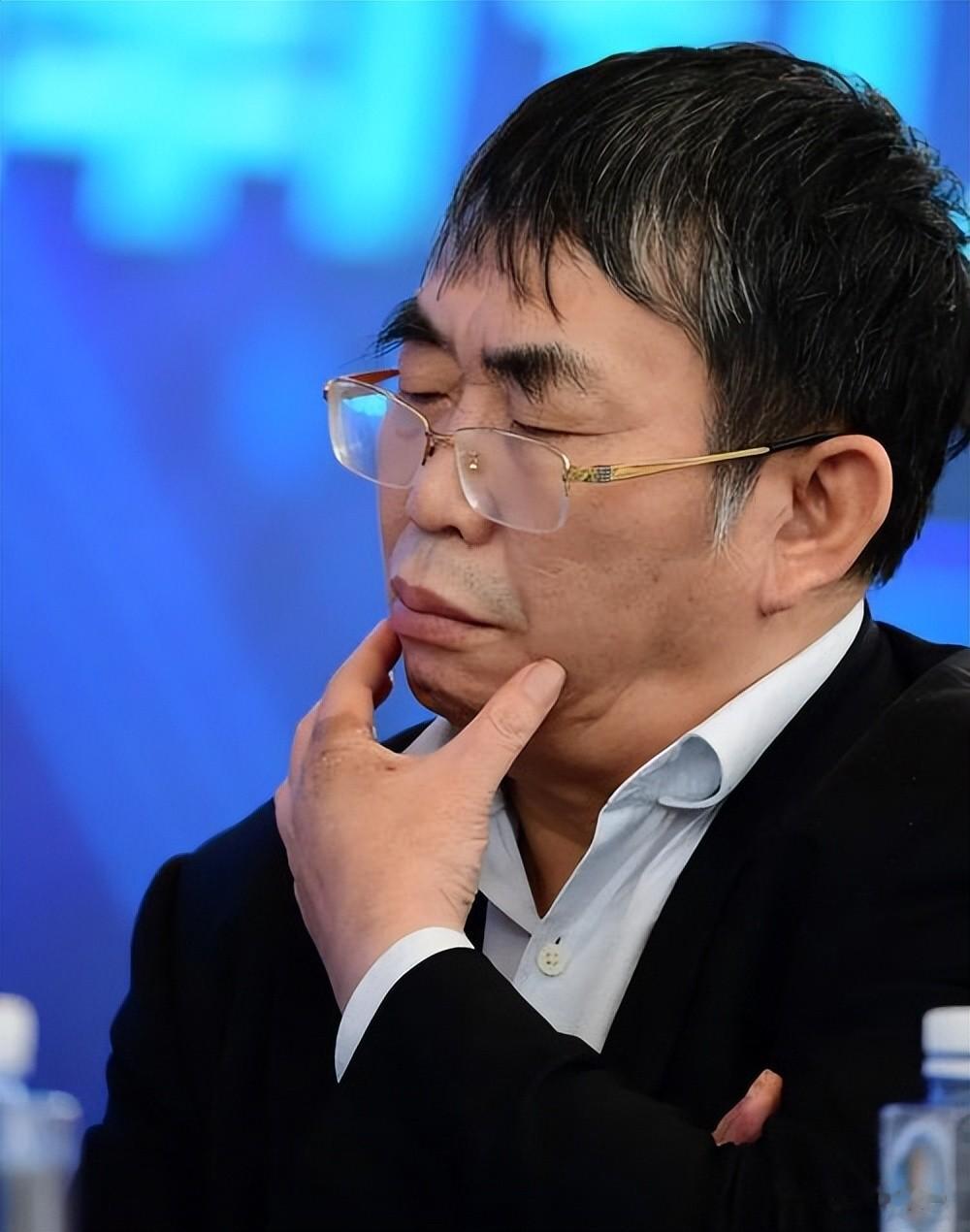 聂卫平的二婚妻子，哥哥家喻户晓，她是知名歌唱家，69岁仍未再婚