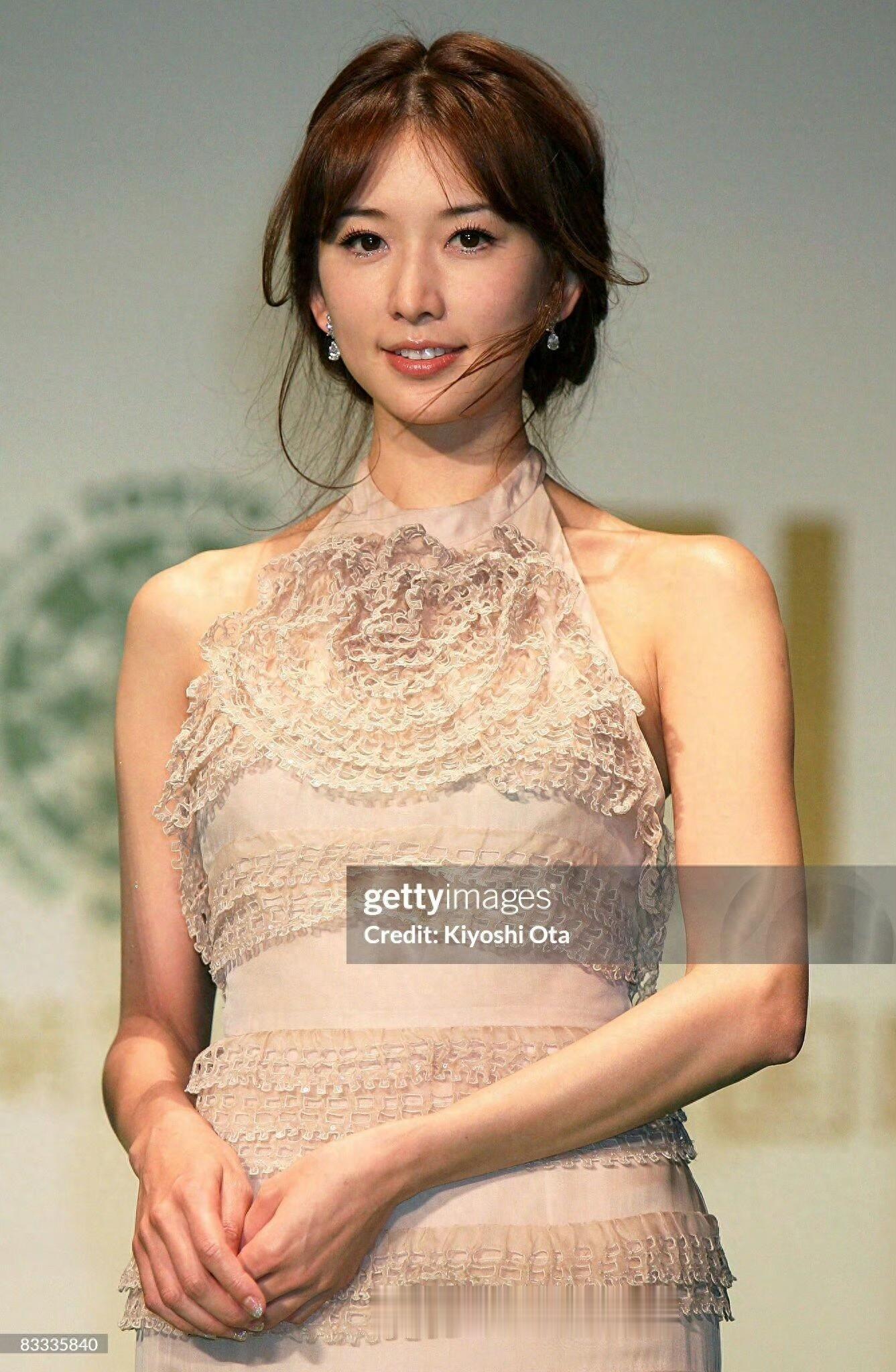 林志玲早期图，有一种仙女的温柔甜美气质，太出挑了