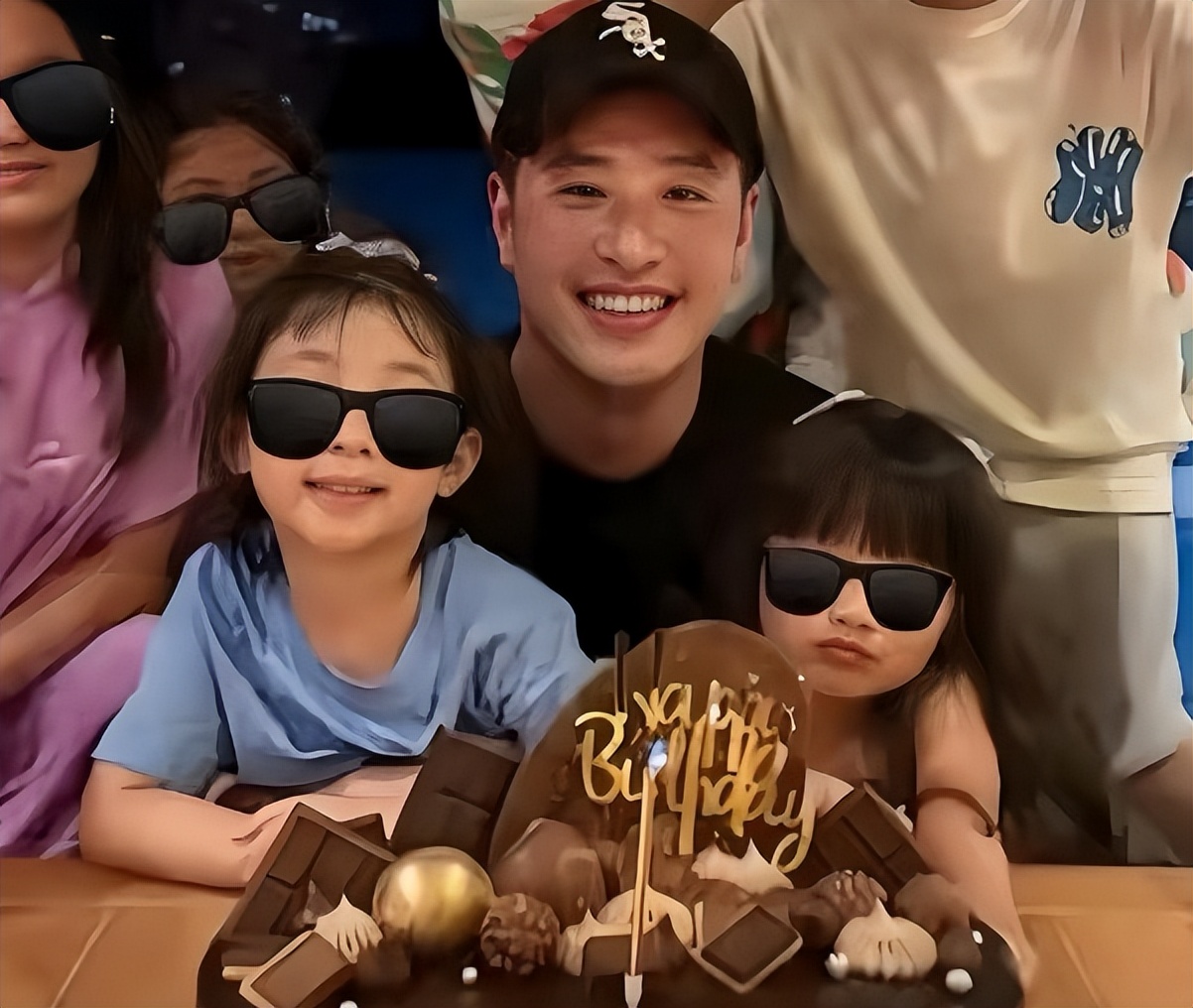 45岁潘玮柏好福气！34岁老婆宣云温柔又独立，5岁女儿乖巧又可爱