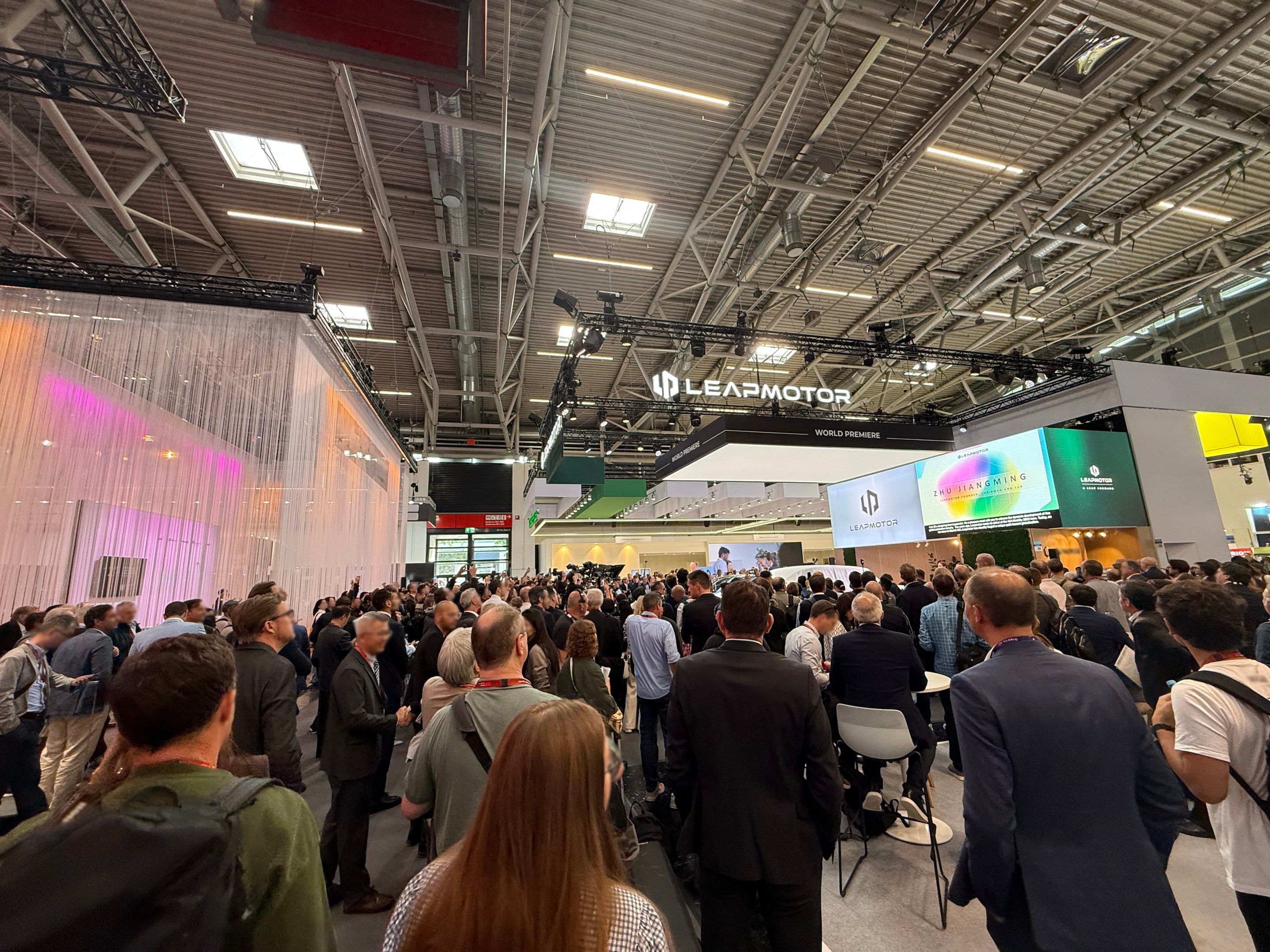 欧洲卖25万的国产车，国内才卖9.98万！这车到底靠不靠谱？