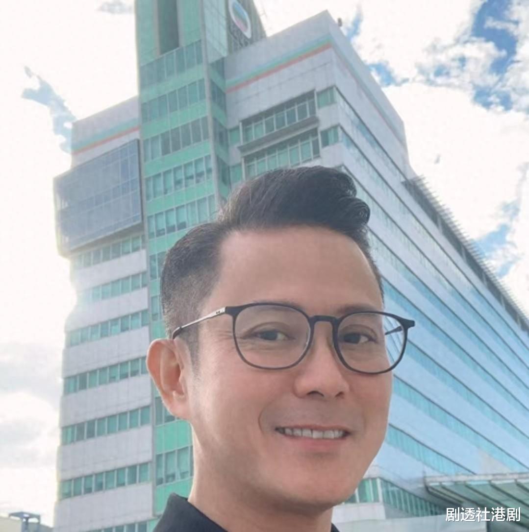 幕前无工开！前TVB绿叶街头直播带货被嘲堕落，心态豁达无谓被取笑