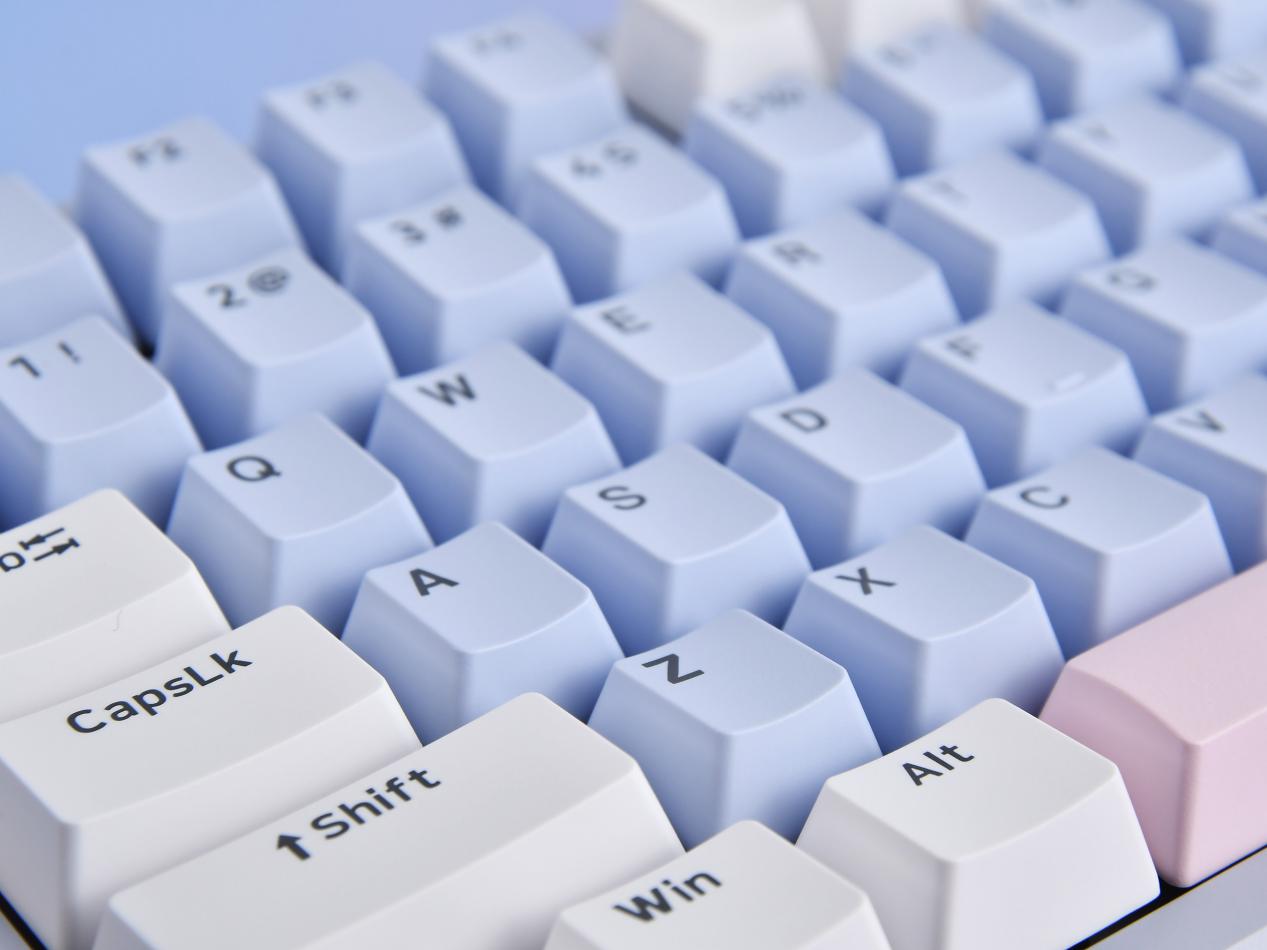 雷柏 V700 DIY-75 三模机械键盘评测:200+价位段的大厂精品