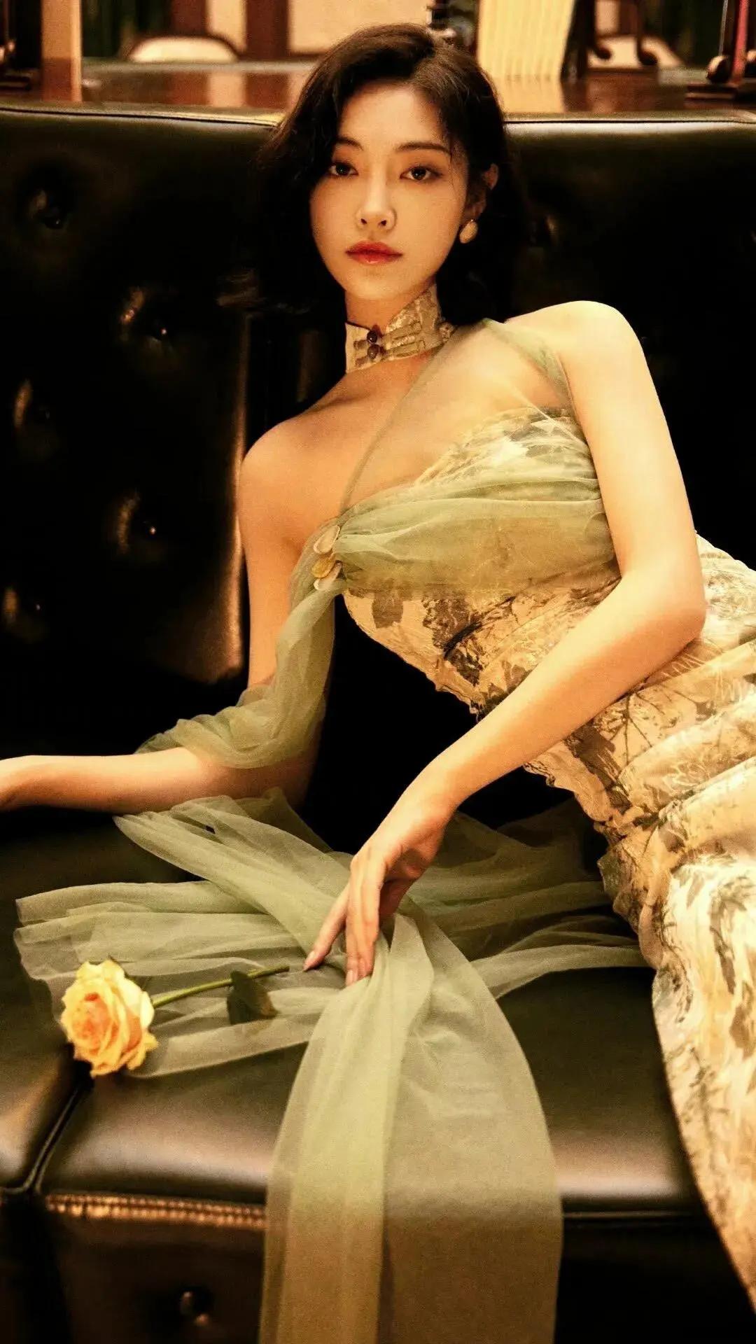 美图欣赏:许佳琪