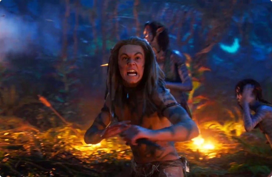 卡梅隆新片最大亮点，别林外孙女变身“性感火巫”，抢光主角风头