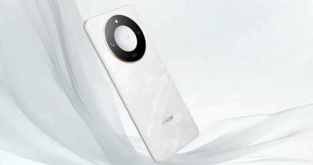 曝荣耀后续新机都将采用大电池方案,至高8300mAh