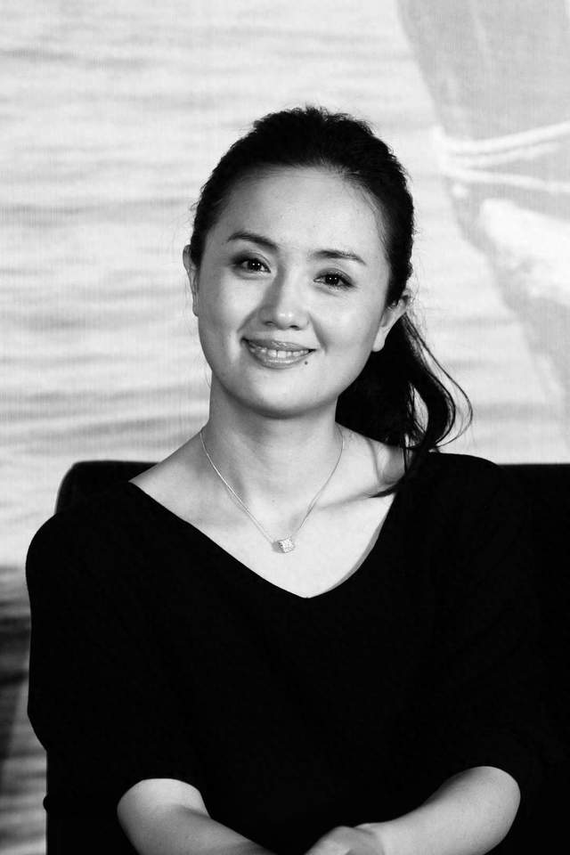 演员朱媛媛因病离世，众多艺人纷纷发声悼念，翟天临怒怼网友遭嘲