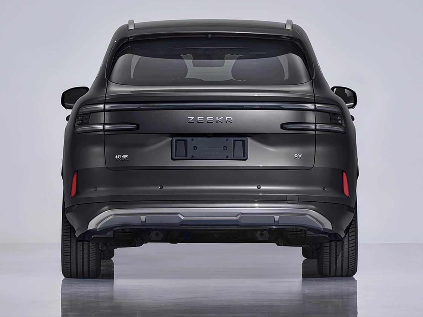 极氪全新SUV曝光，基于浩瀚电混架构打造，配激光雷达+AI数字底盘