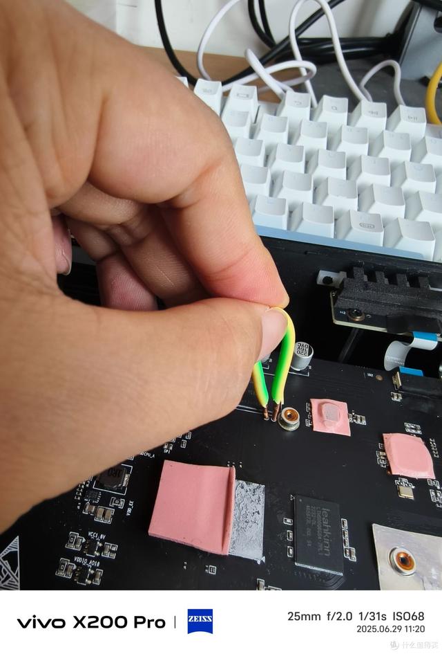 90元三盤位NAS OES漲價預警手慢無，手把手刷機玩轉教程