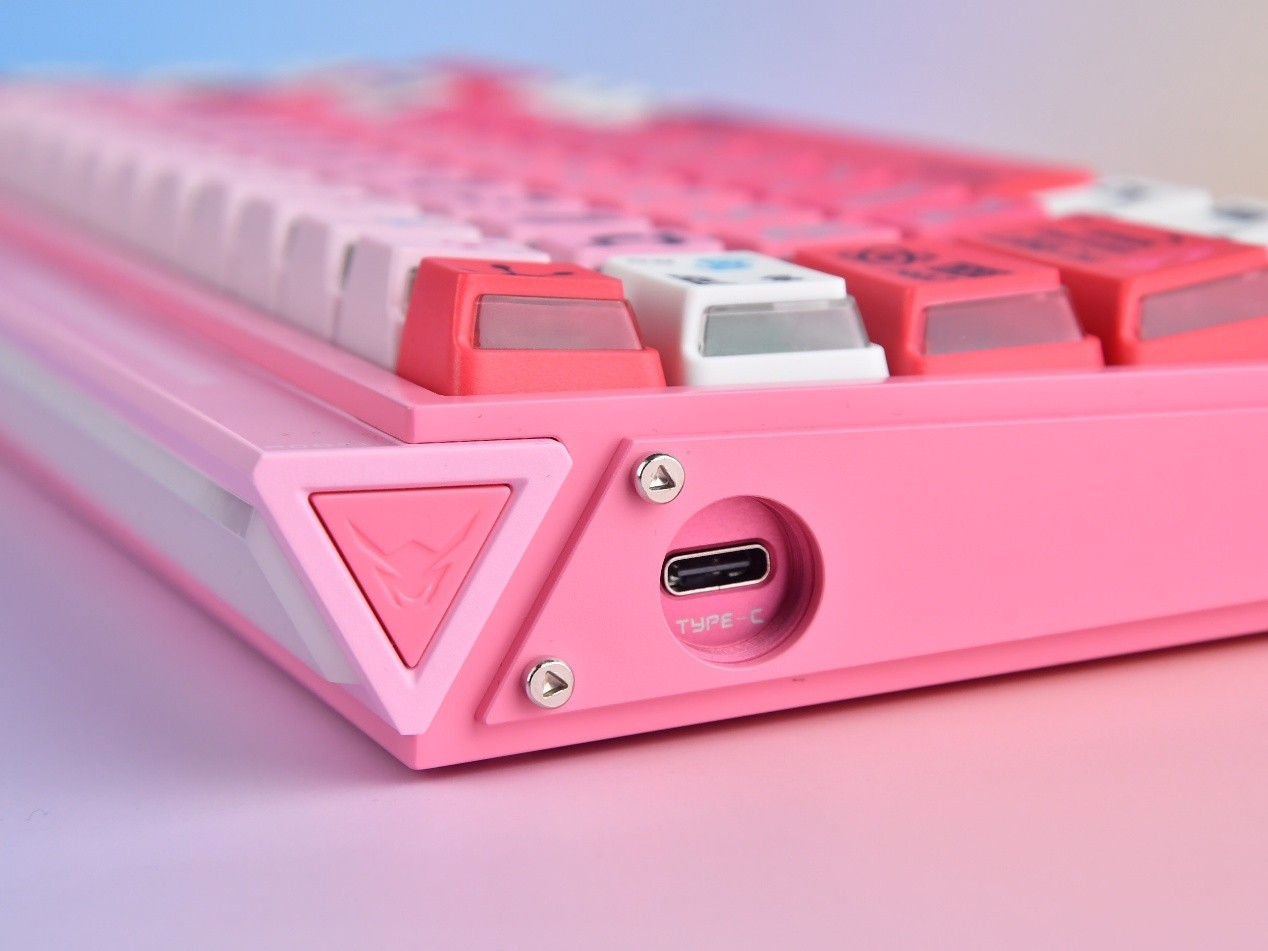 蚂蚁电竞AGK68磁轴键盘评测：0.001mm RT精度的旗舰产品