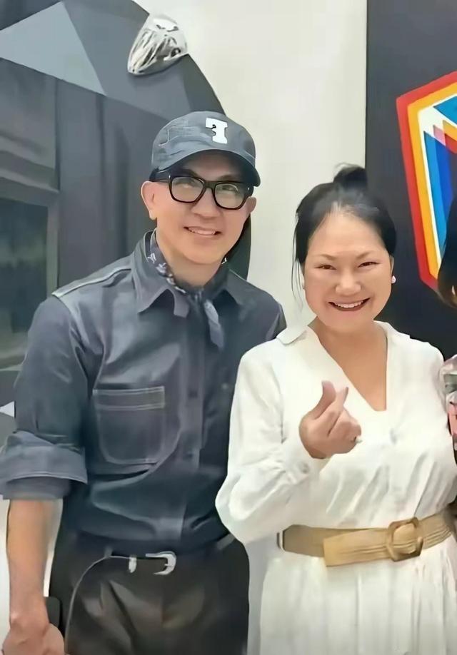 大S的遗产分割完毕后，S妈疑似公开斥责具俊晔是个骗子