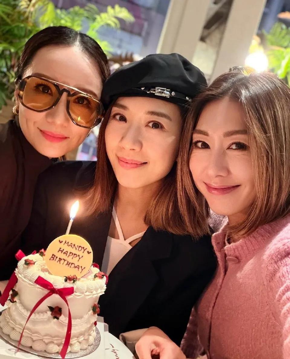 TVB离巢花旦获圈中姐妹庆生！低调结婚两年，已签约内地公司