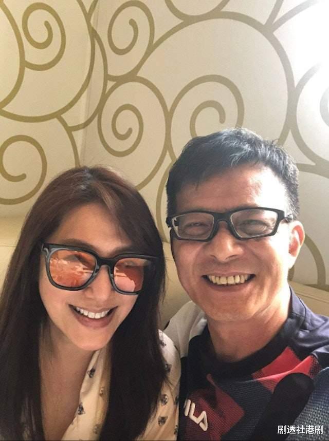 64岁香港知名男星疑有新恋情！丧偶已有5年，好友爆料：应该快了