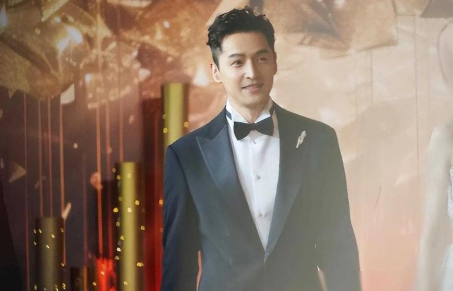 被传患肺癌住院才过去8个月，胡歌近况曝光，一点也不意外