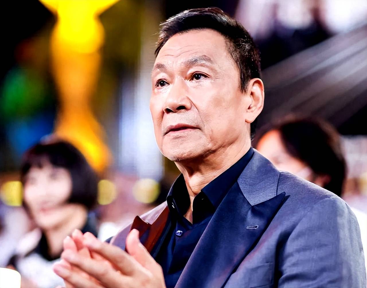 王学圻宁愿付200万分手费,也要和结婚40年的妻子离婚,为何?