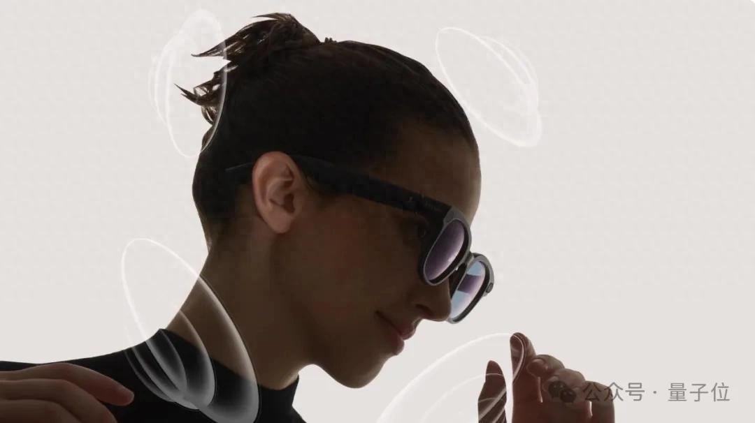 魅族AI眼镜1999元起售：拍照翻译付款全都会，39g重