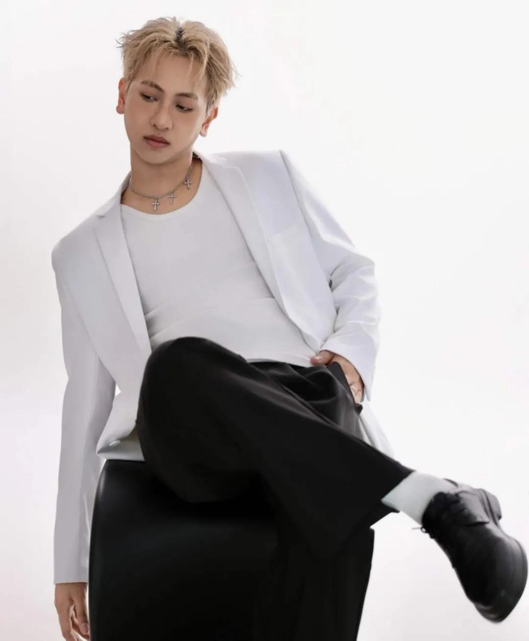 TVB小生宣布离巢，获多位圈中人鼓励，入行以来曾饰演过42次闲角