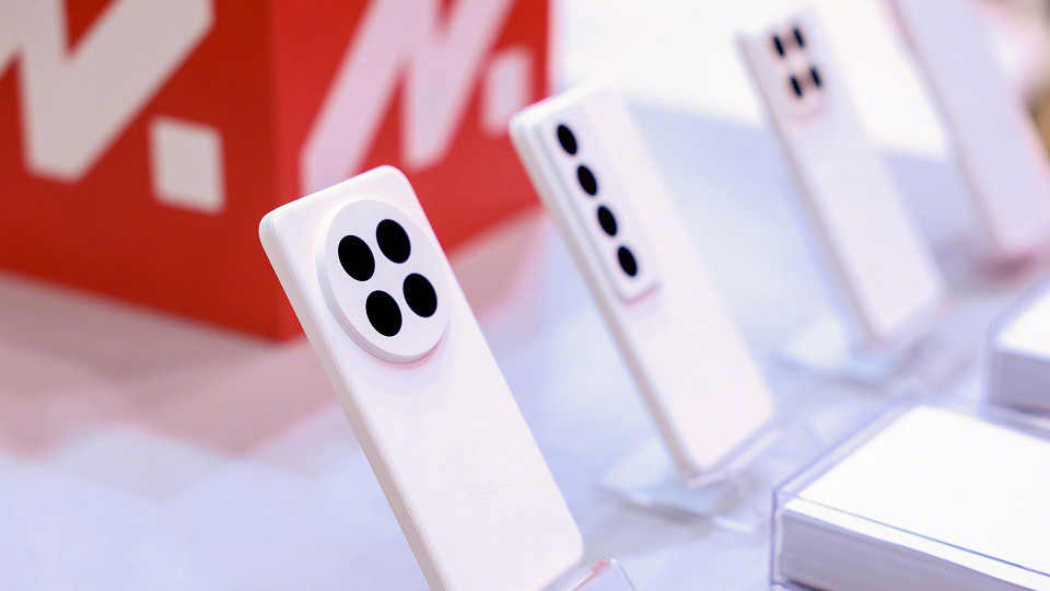 魅族新機官方預熱：8月份，正式發布