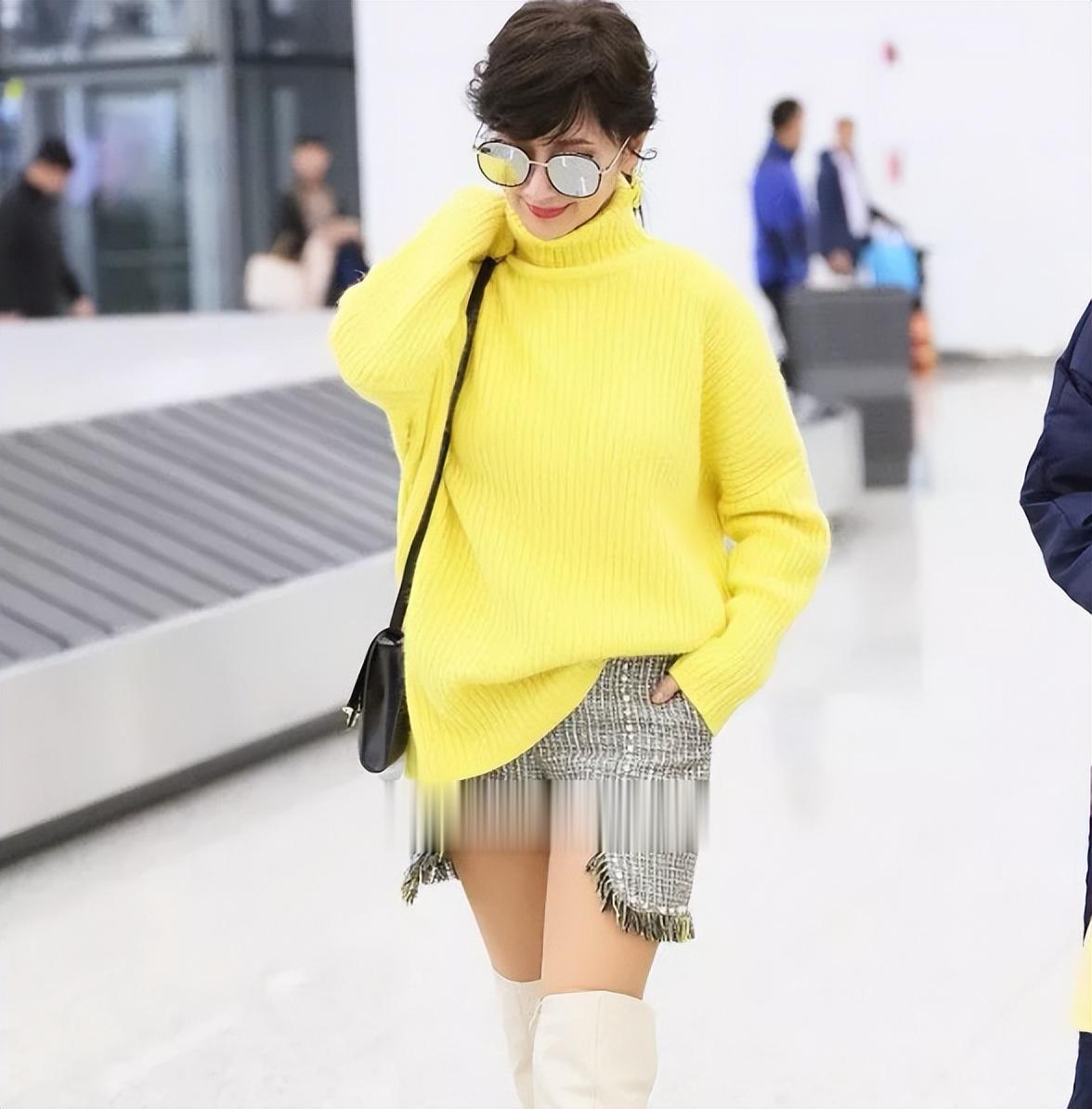 “奶奶辈”的赵雅芝太拼了吧，穿露腿开叉裙脚踩高跟鞋，哪像72岁