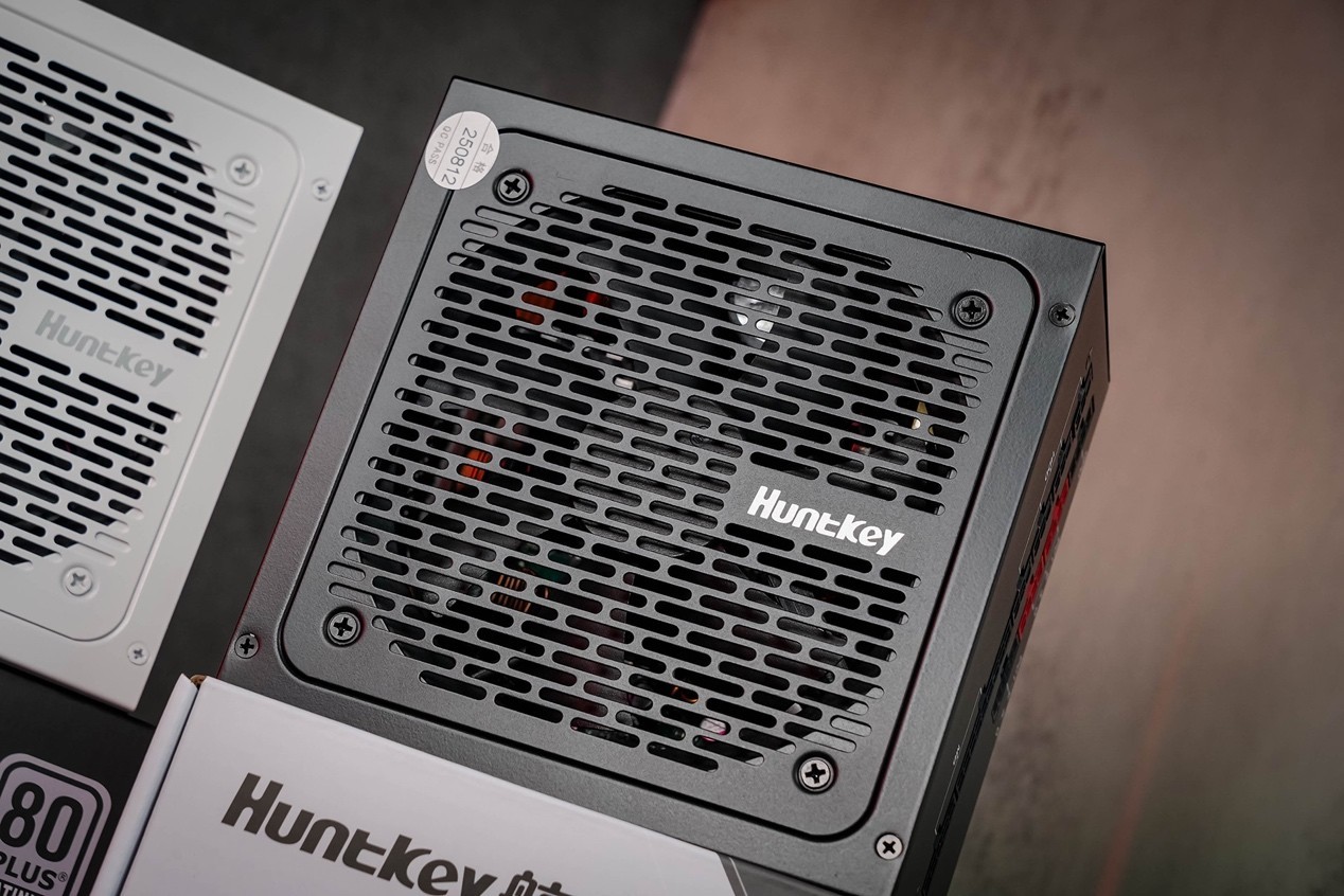 航嘉重火力AX850P三叉戟電源評測 高能效+高性價比