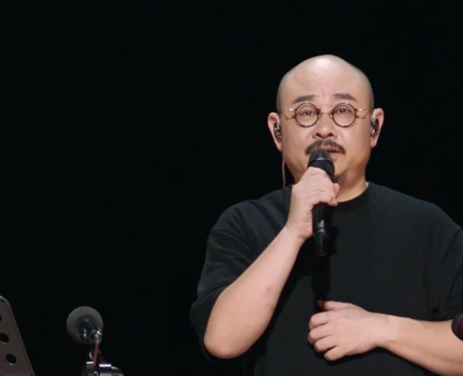 官媒发文,揭开刀郎真实处境,难怪他哽咽落泪,突然理解了云朵