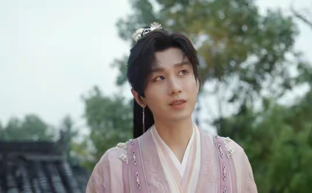 直到看见成毅新剧三番两次被吐槽，才知道辛柏青这句话的含金量