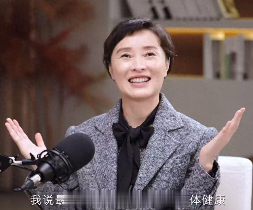 53岁吴越无惧衰老！为父母买上海大平层，坦言现在非常享受孤独