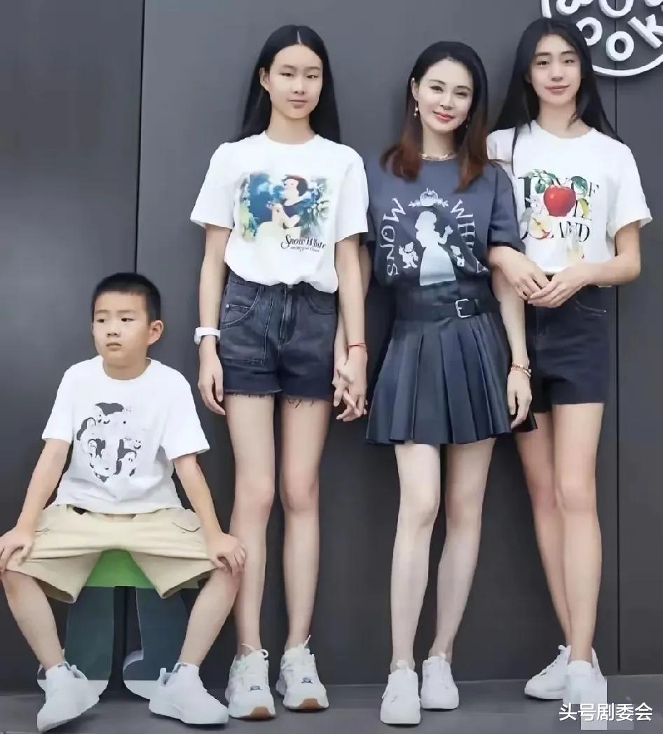 《我的后半生》他带女进组,17岁身高近1米8,长相神似王祖贤