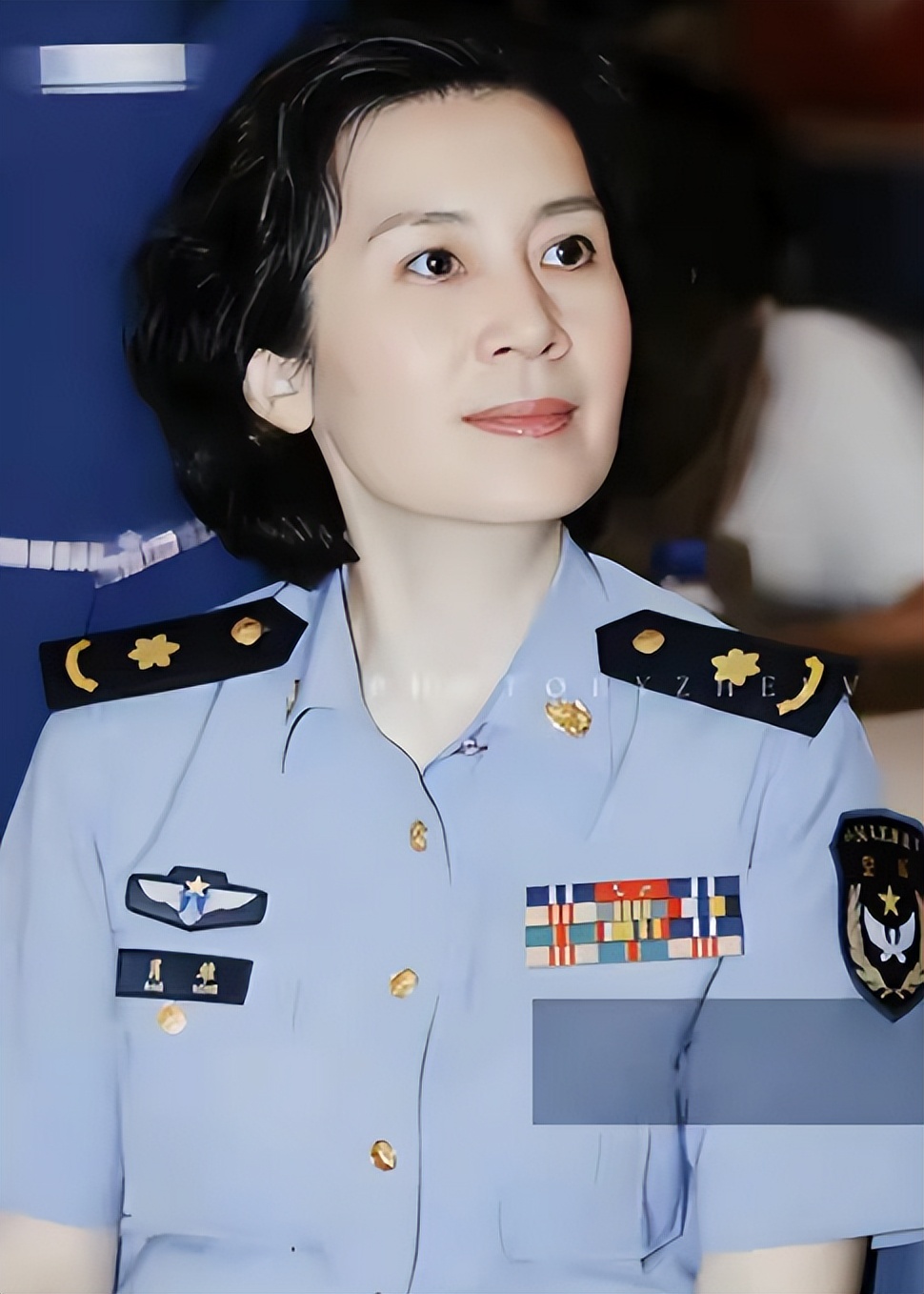 她是著名国家一级演员，享“正军级”待遇，却曾被丈夫嫌弃演戏