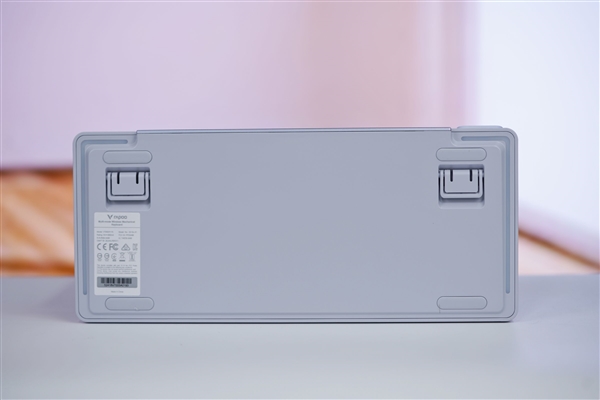 78鍵小巧簡約！雷柏V700DIY-75鍵盤圖賞