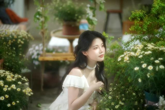 孙珍妮，小白裙，好甜美 ???