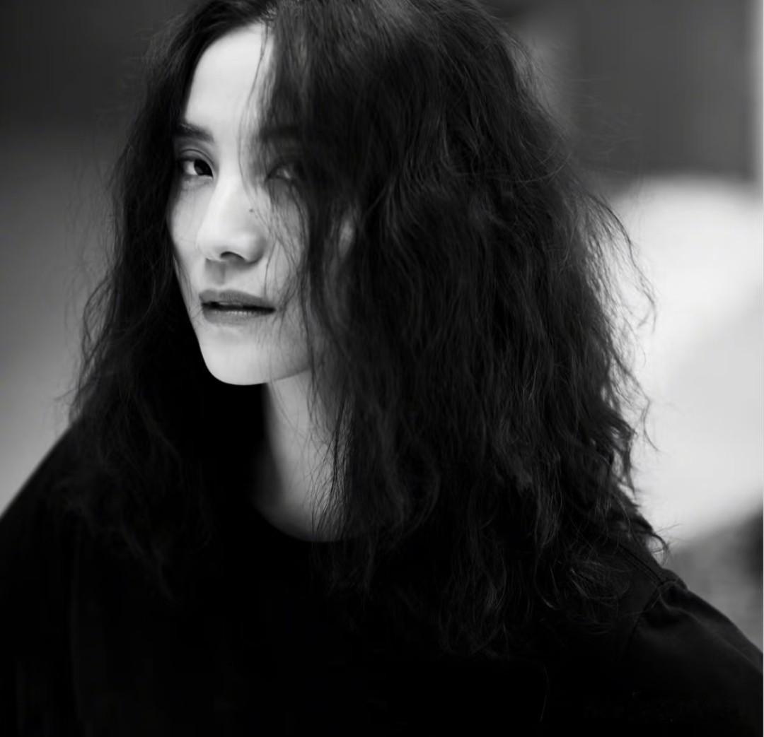 32位女明星的黑白质感大片,个顶个的漂亮,谁是你心目中的No.1?