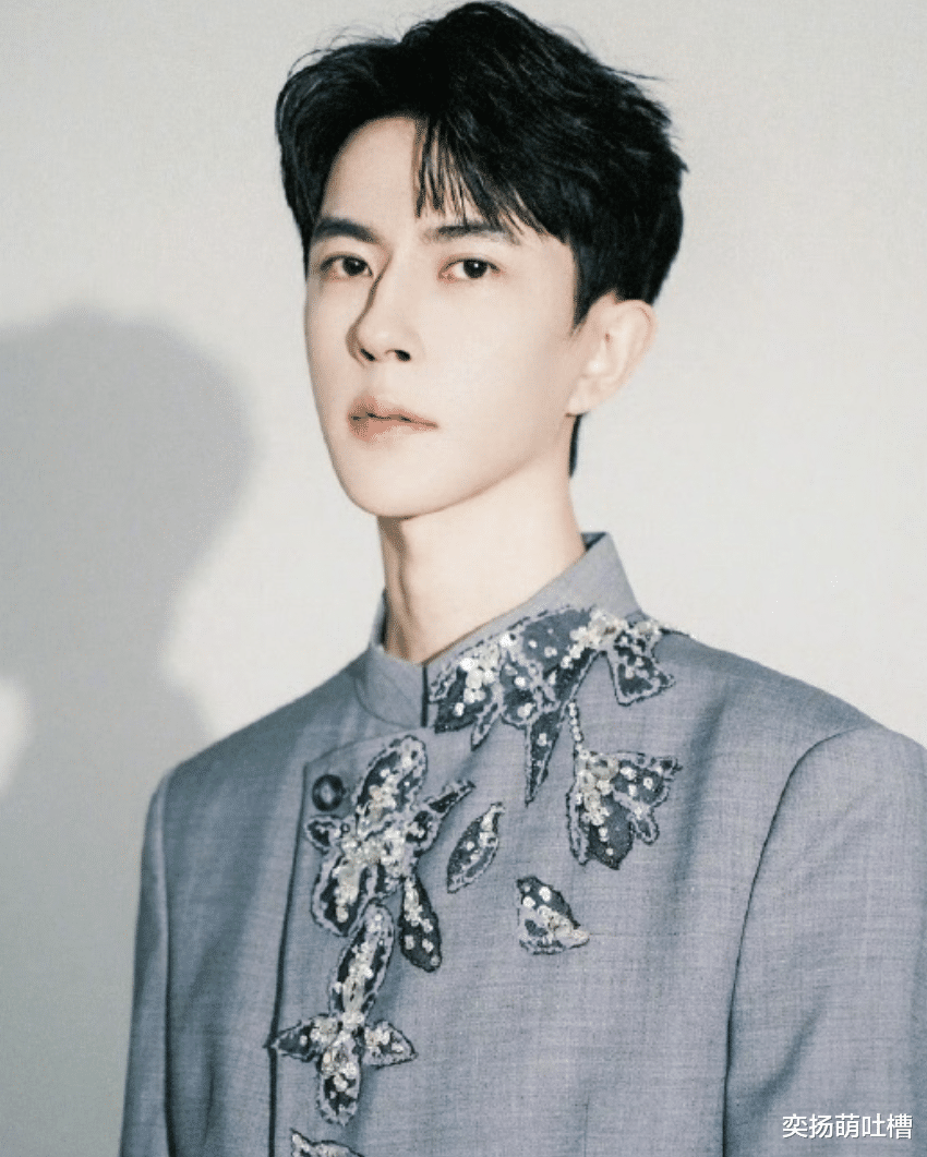 网传于朦胧坠楼了!曾被雪藏三年,网友:快出来辟谣