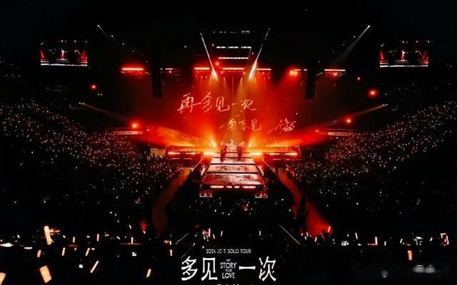 檀健次演唱会舞台绝到打脸半个娱乐圈？这票价是白嫖了艺术展！