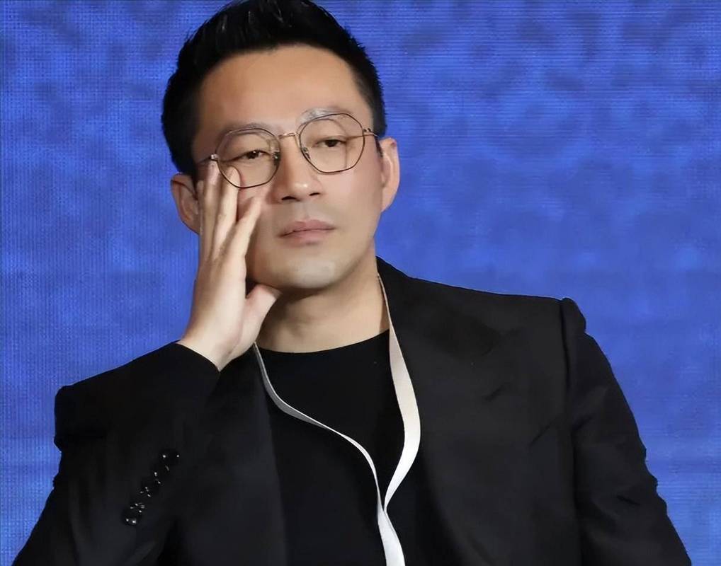 汪小菲生理疏远马筱梅这一幕，把半路夫妻的残酷，展现得淋漓尽致