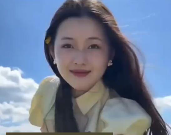 女大酷似大S走红,直言没有模仿,网友深扒,发现并非偶然!