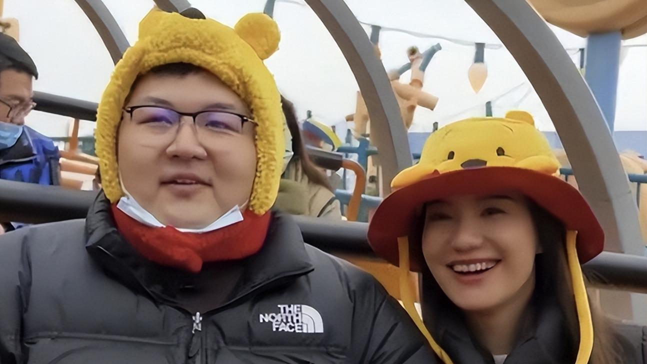 猴哥离婚22天后，女方开始相亲，男方隐退江湖，差距太明显了