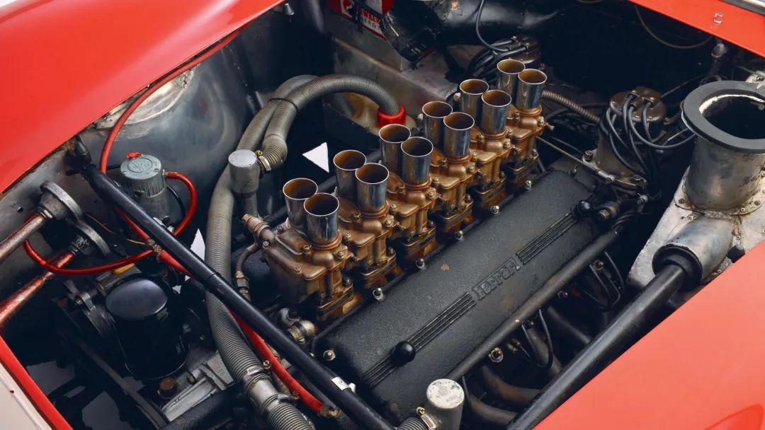 为什么说法拉利250 GTO是汽车收藏界的巅峰之作