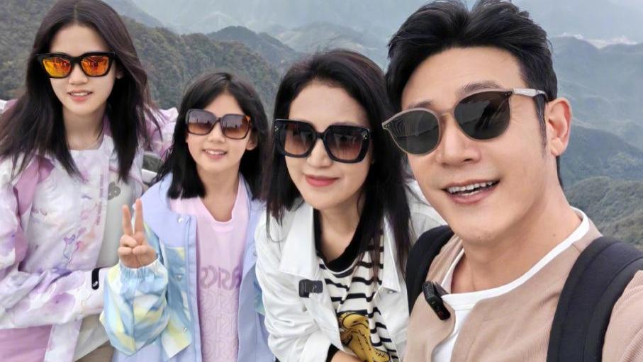 陆毅郭京飞连襟俩打扮时髦罕见同框！13岁儿子首曝光