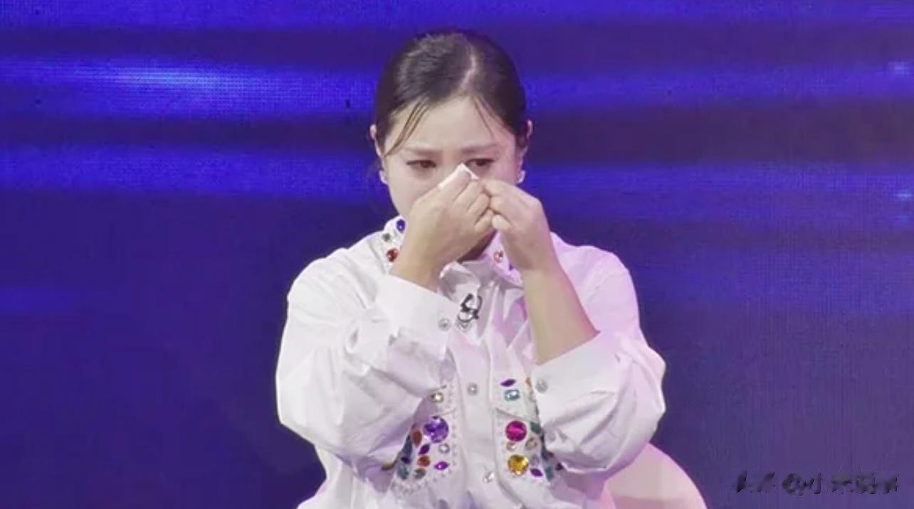 韩国娱乐圈3天内2位明星退圈，女星遭经纪人举报，全面暂停活动