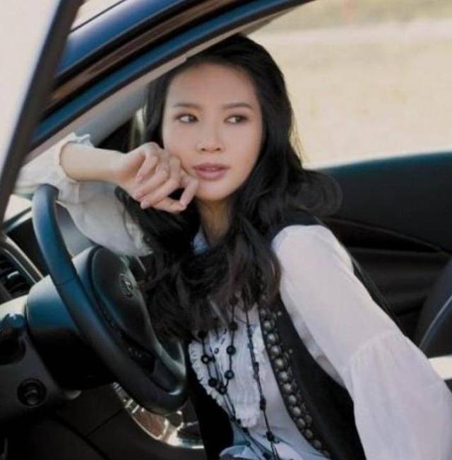 李幼斌“女儿”嫁豪门,坐月子遭家暴27岁离世,回顾她的一生太惋惜