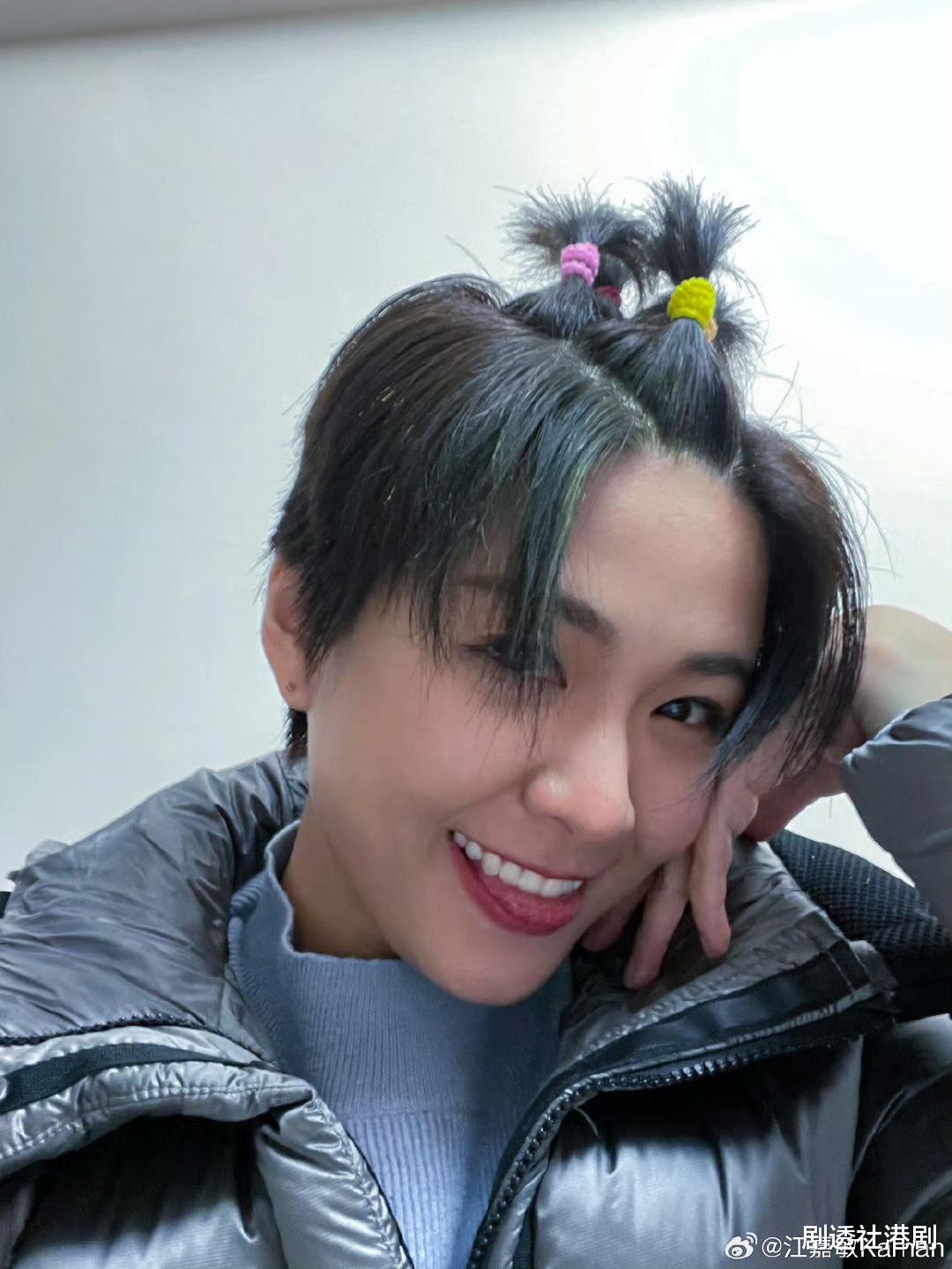 TVB小花离巢谋出路！曾和视帝传绯闻欲跳楼，因短发和前任分手