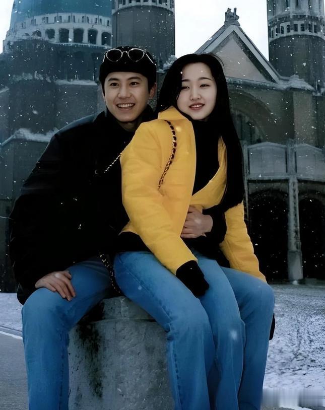 8 次上春晚,作死被捕入狱,55 岁卖唱维生,昔日老搭档也断了联系