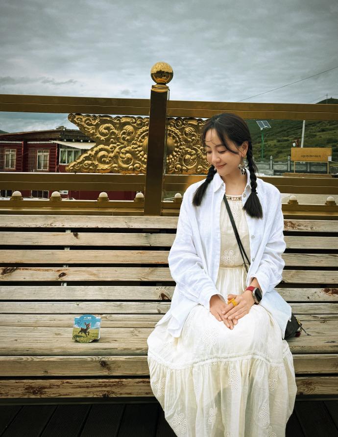 杨蓉姐姐真的是岁月静好的样子，美得不像话！