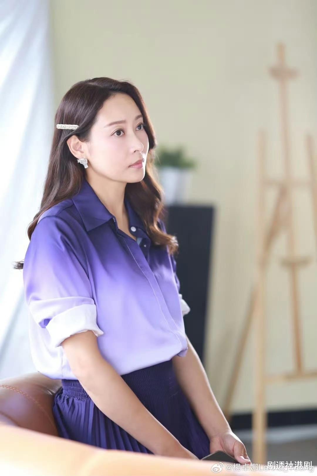 TVB实力女星忆与继父点滴！自曝失去才后悔，与视后妹妹感情深