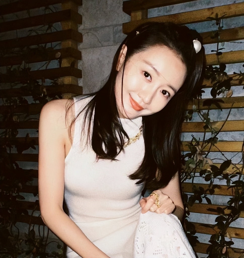 领证消息刚曝光，恶心的一幕就出现了，\回旋镖\终究扎到王鸥身上