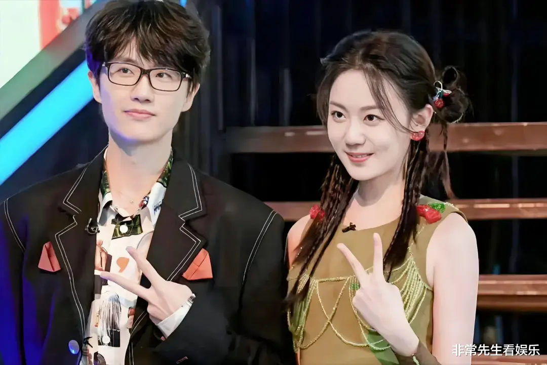 许嵩冯禧被曝领证!婚房已买,正筹备婚礼,男方前年就说可以考虑