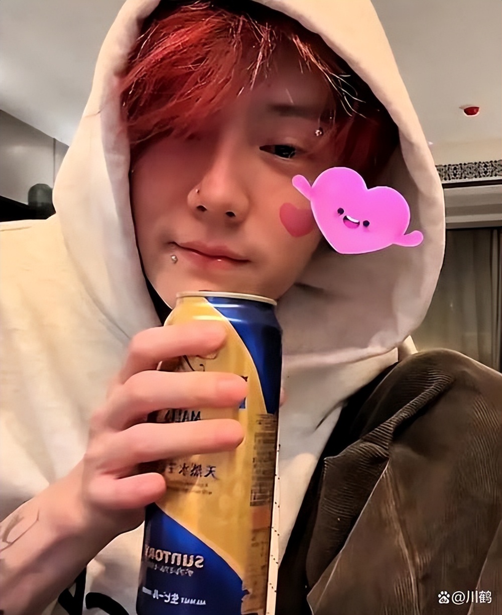 顶流男星“床照”曝光，用嘴呼吸疑似扁桃体肥大，长期将影响容貌