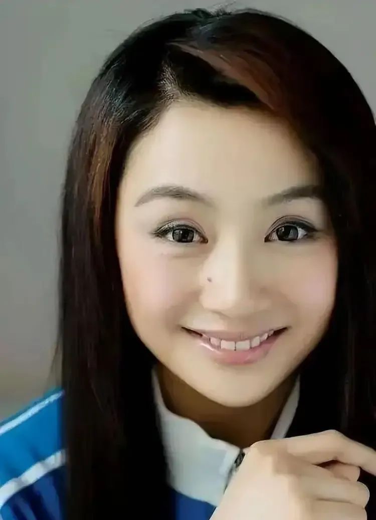 曹颖自爆患癌震惊娱乐圈:“没多少时间了,我想陪儿子长大”